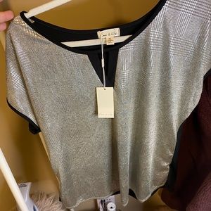 Silver shirt with keyhole detail